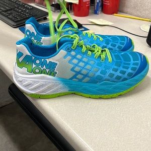 Hoka shoes